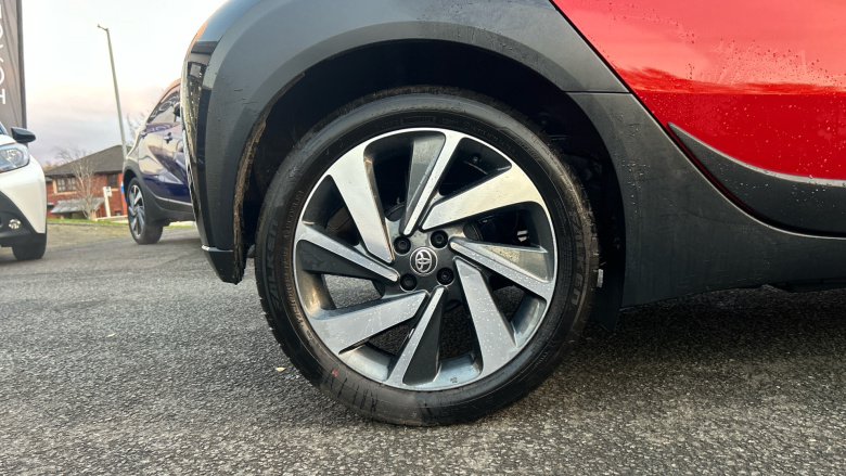 Toyota Aygo X 1.0 VVT-i Edge 5dr Petrol Hatchback